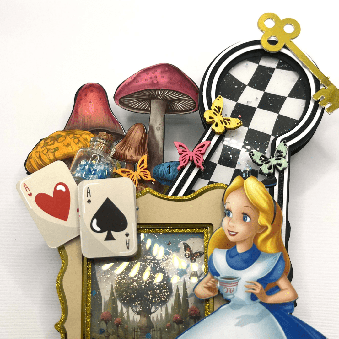 Alice in Wonderland Cake Topper - Image 2
