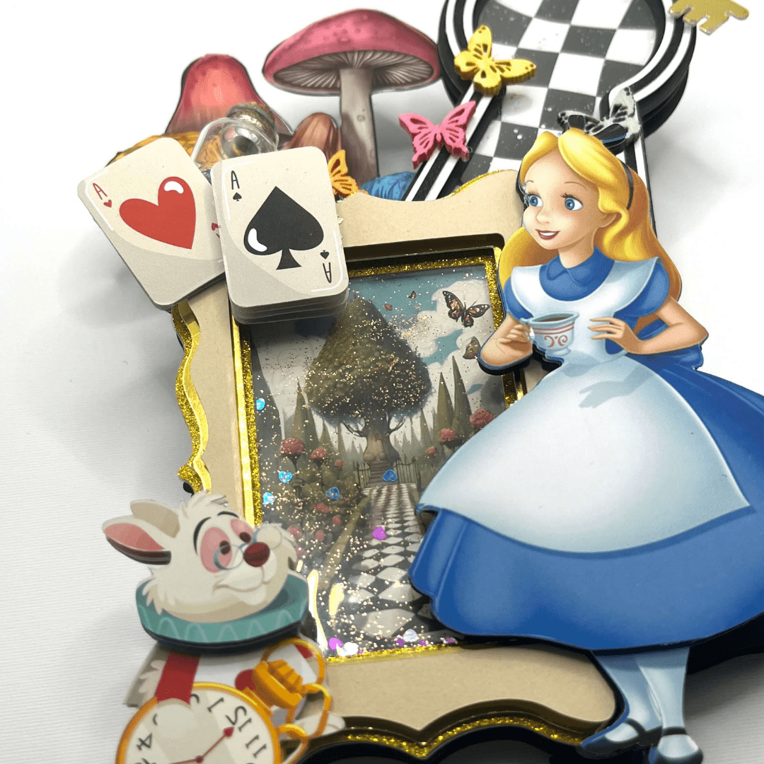 Alice in Wonderland Cake Topper - Image 4