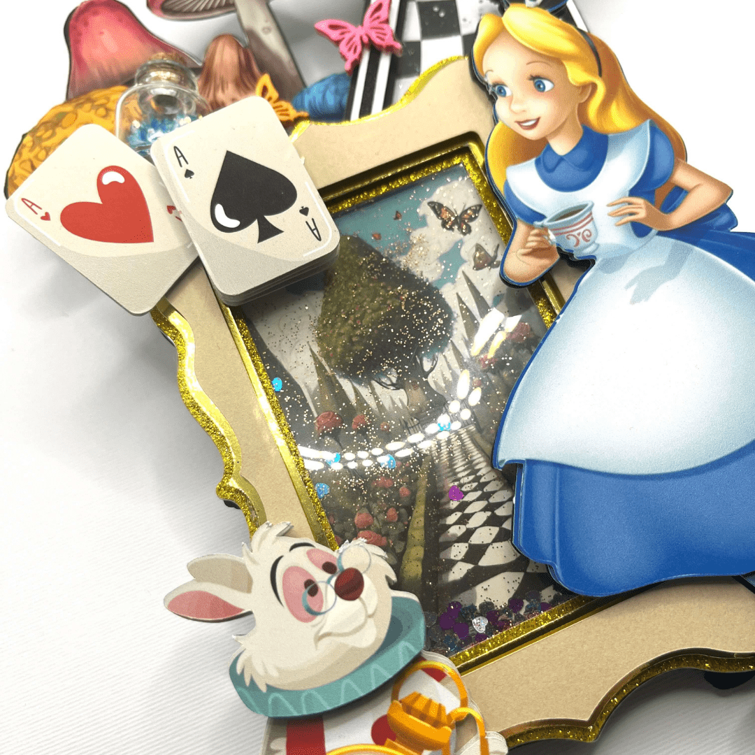 Alice in Wonderland Cake Topper - Image 8